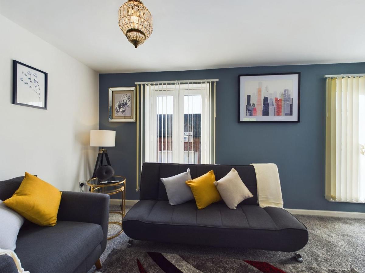 247 Serviced Accommodation In Stafford- 3Br Townhouse Esterno foto
